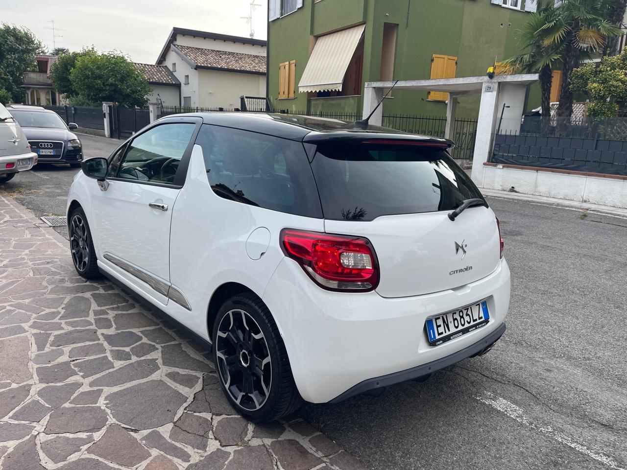Ds DS3 DS 3 1.6 e-HDi 90 airdream Just Black