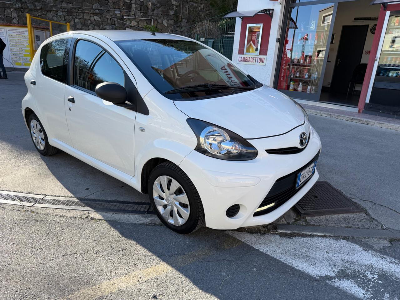 TOYOTA AYGO 1.0 NEOPATENTATI 5 PORTE