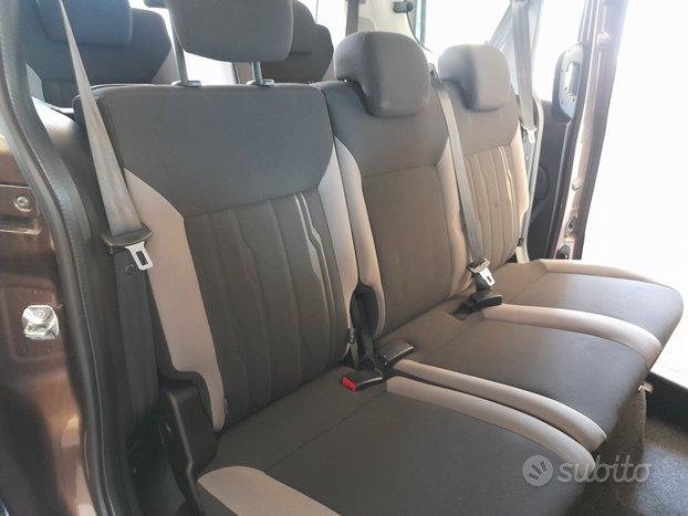 Fiat Doblò 1.4 T-Jet 16V Lounge 7 posti