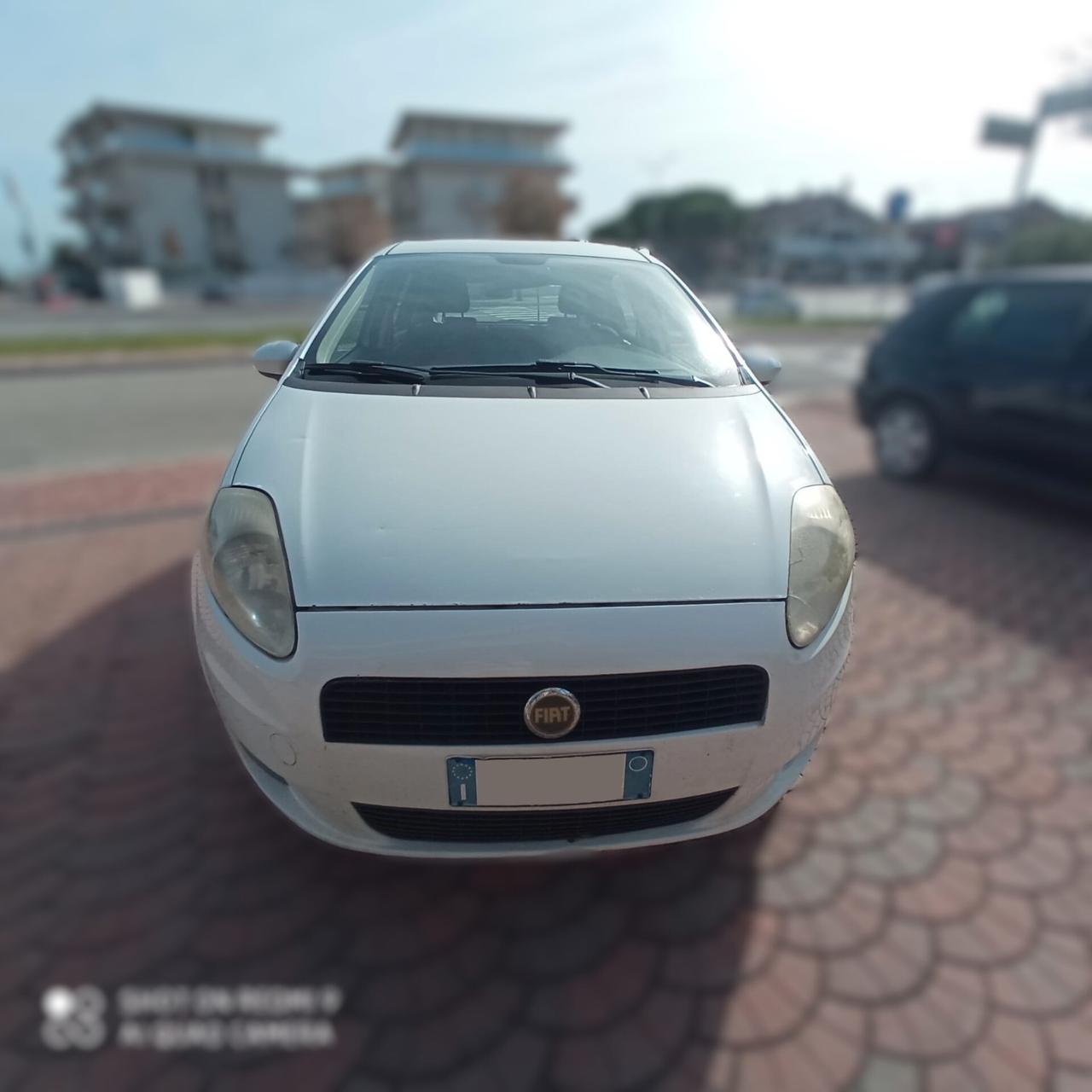 Fiat Grande Punto 1.4 5 porte Natural Power 77CV 57KW