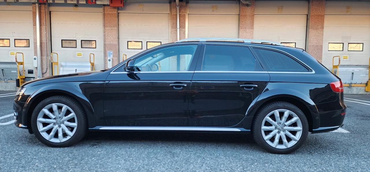 Audi A4 allroad 2.0 TFSI S Advanced-MOTORE NUOVO