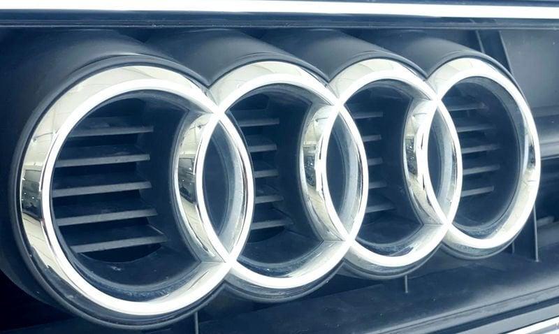 Audi A4 Avant 40 TDI quattro S tronic Business Advanced