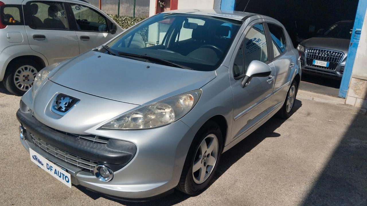 Peugeot 207 1.4 VTi 95CV 5p. ONE Line
