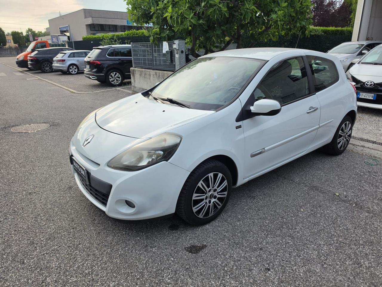 Renault Clio 1.2 75CV 5 porte Live