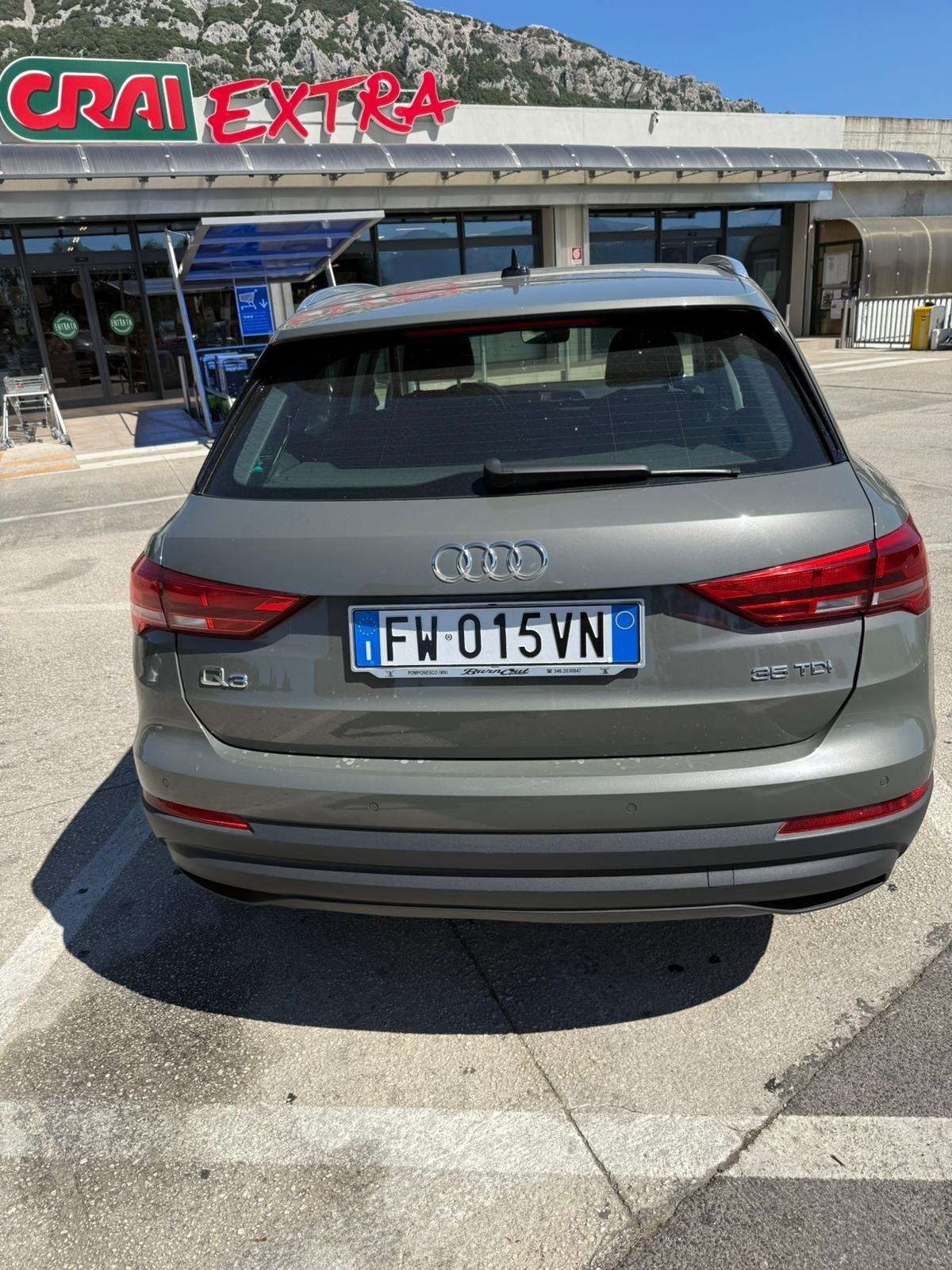 Audi Q3 35 TDI 150CV Business S Tronic