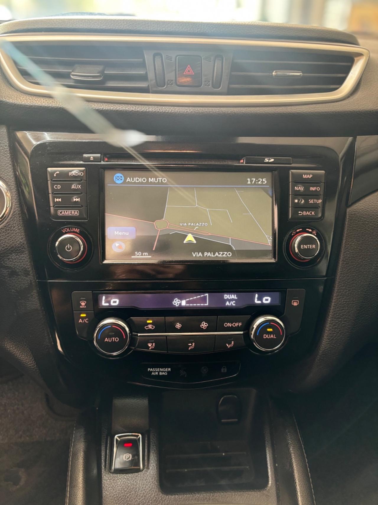 Nissan Qashqai 1.5 dCi DPF Tekna