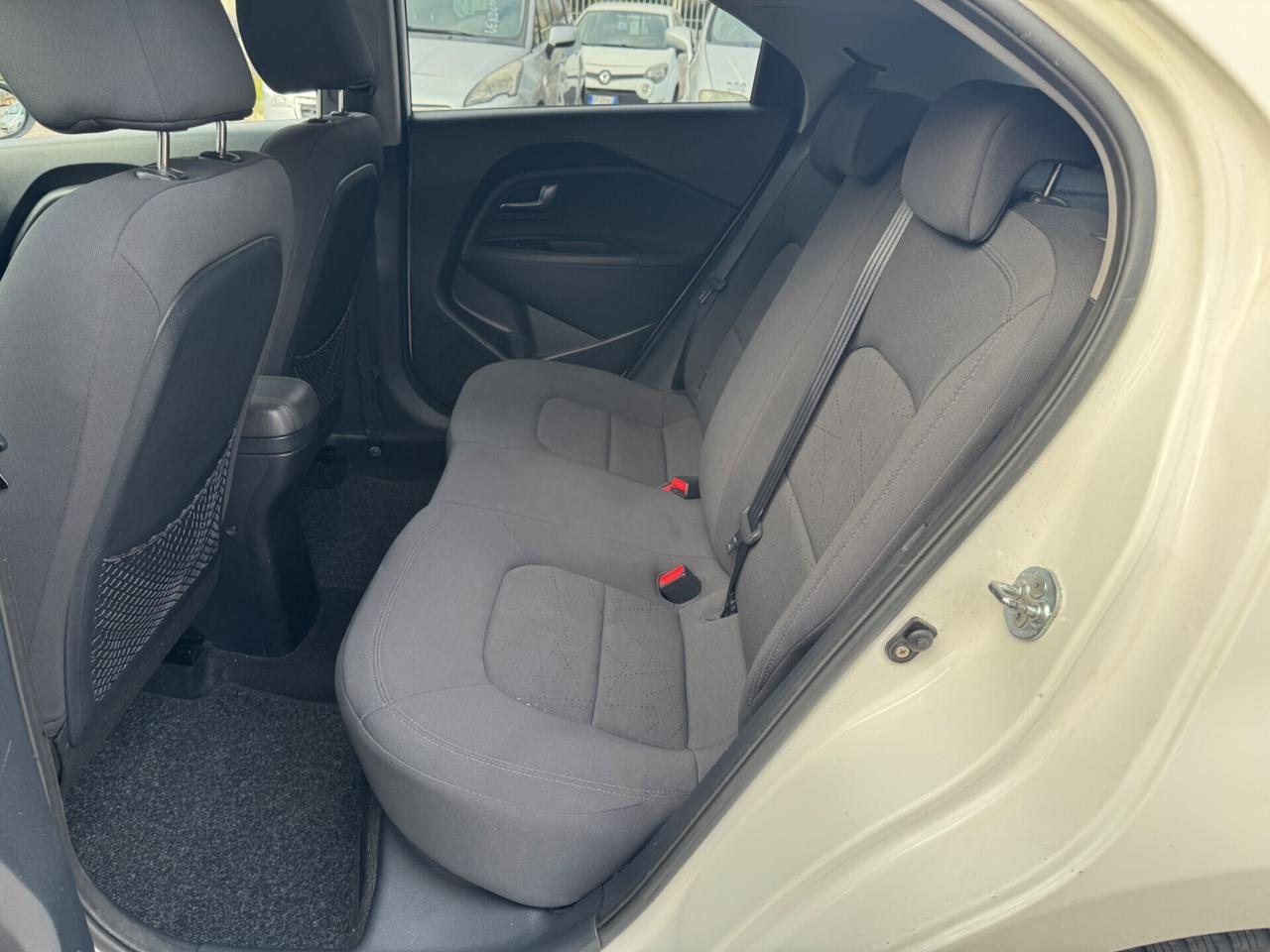 Kia Rio 1.2 CVVT 2012