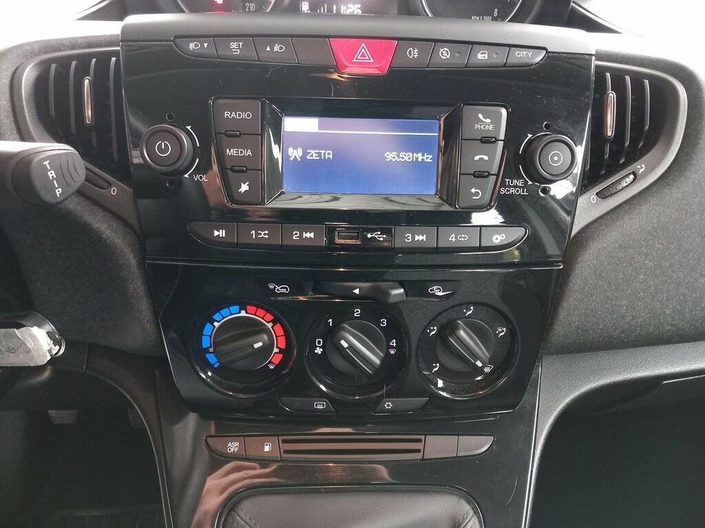 Lancia Ypsilon 1.2 Silver Plus