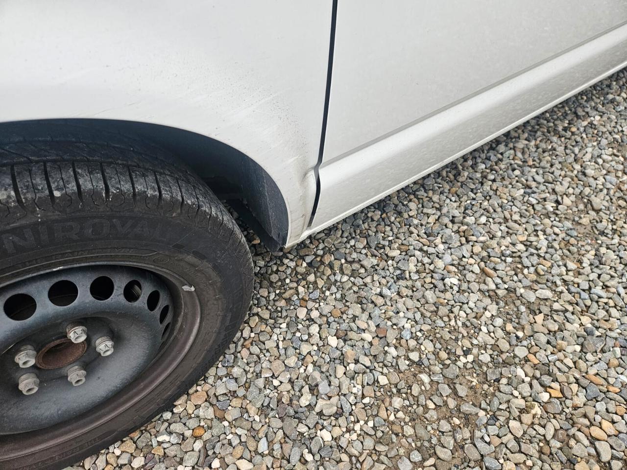 Volkswagen Caravelle 2.0 TDI 9P con IVA esposta