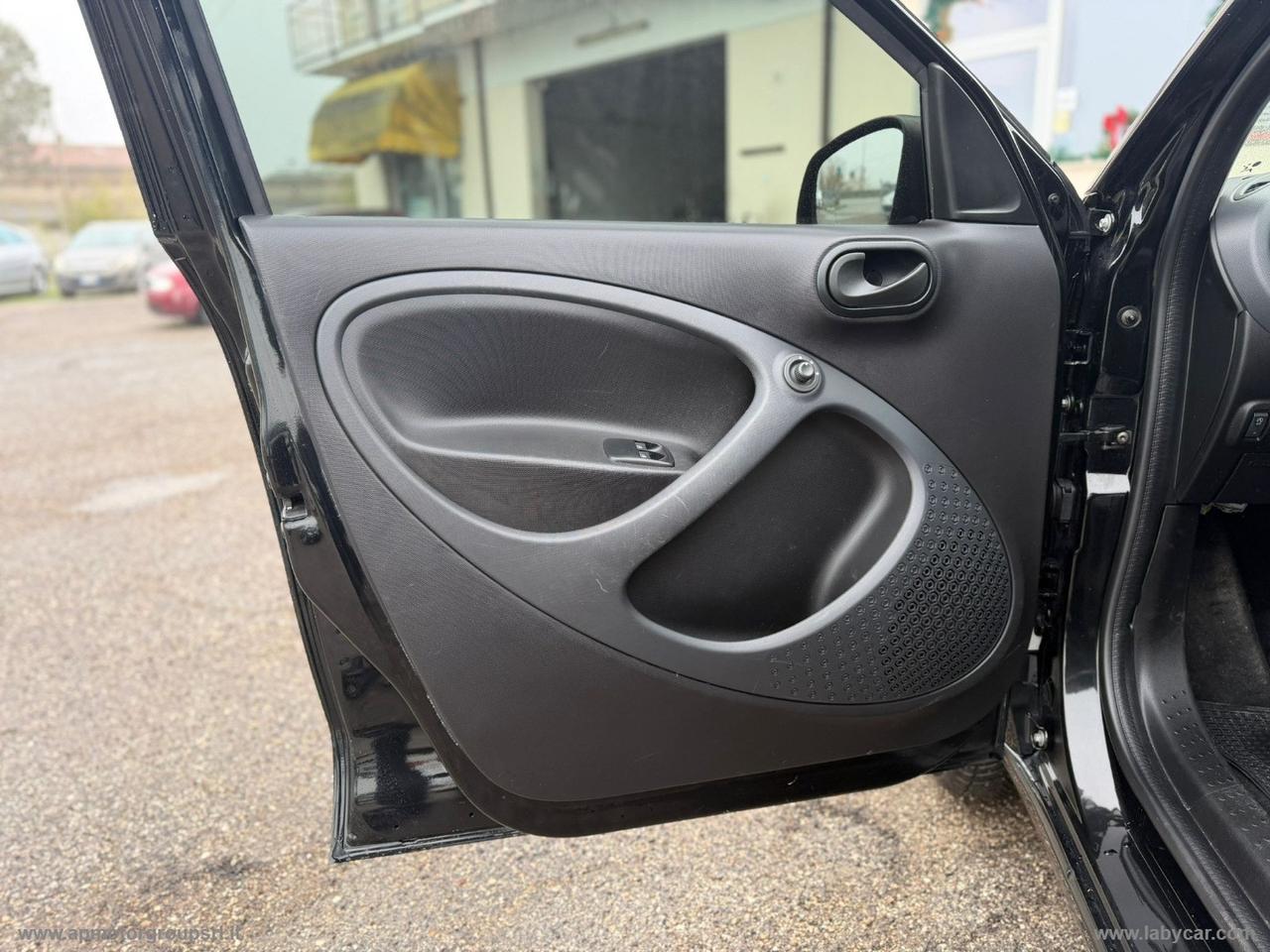 SMART forfour 70 1.0 twinamic Passion