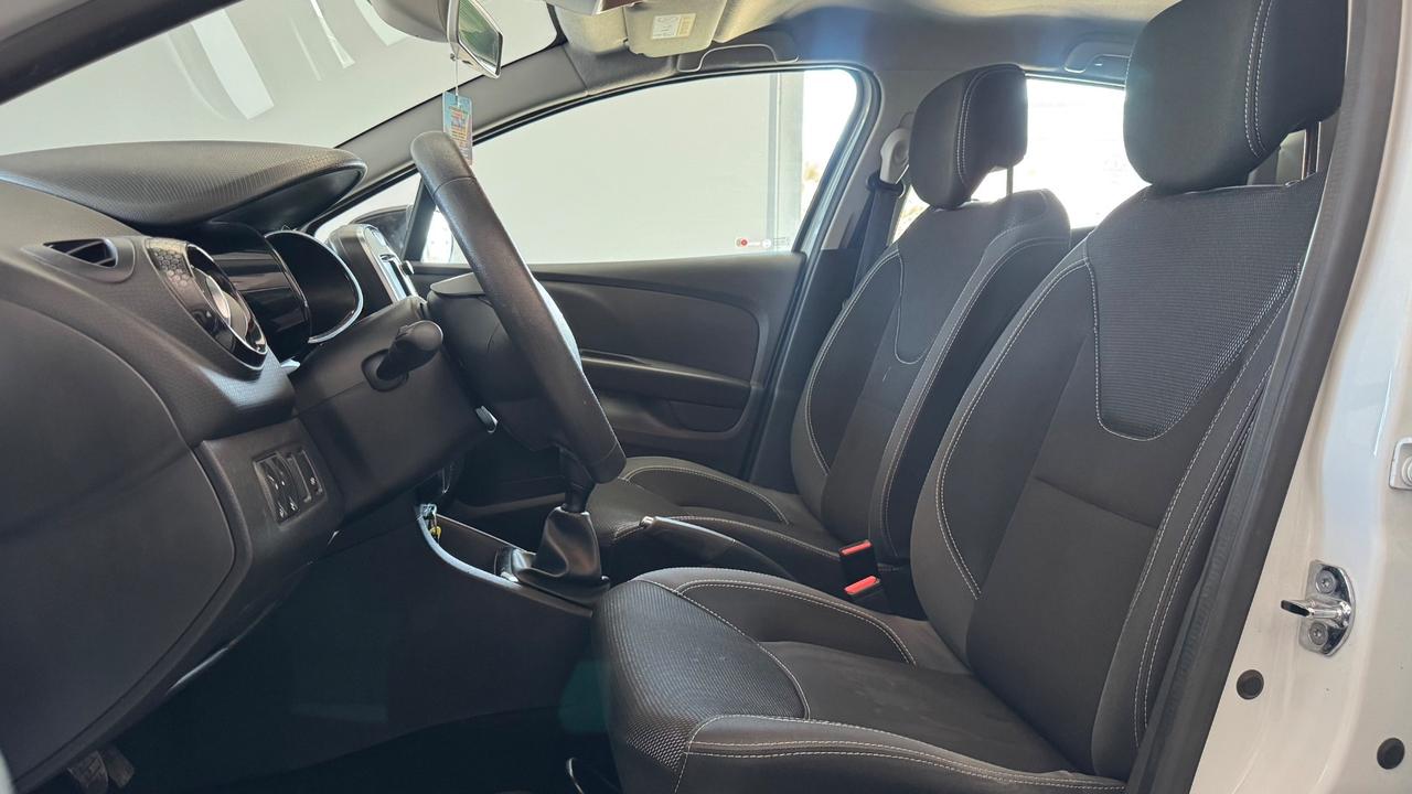Renault Clio dCi 8V 90 CV 5 porte Moschino Life