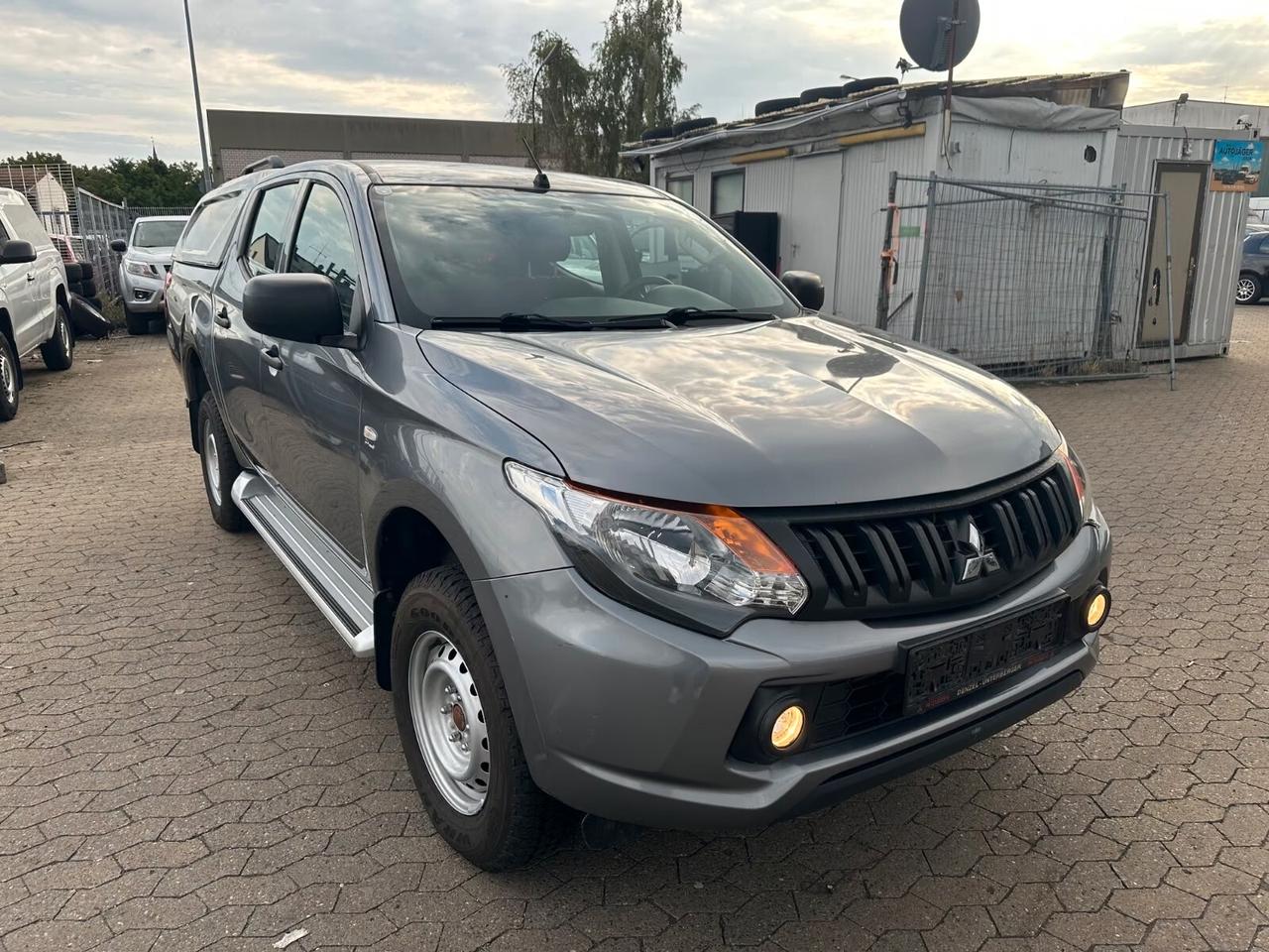 Mitsubishi L200 2.4 DI-D/154CV Double Cab Invite