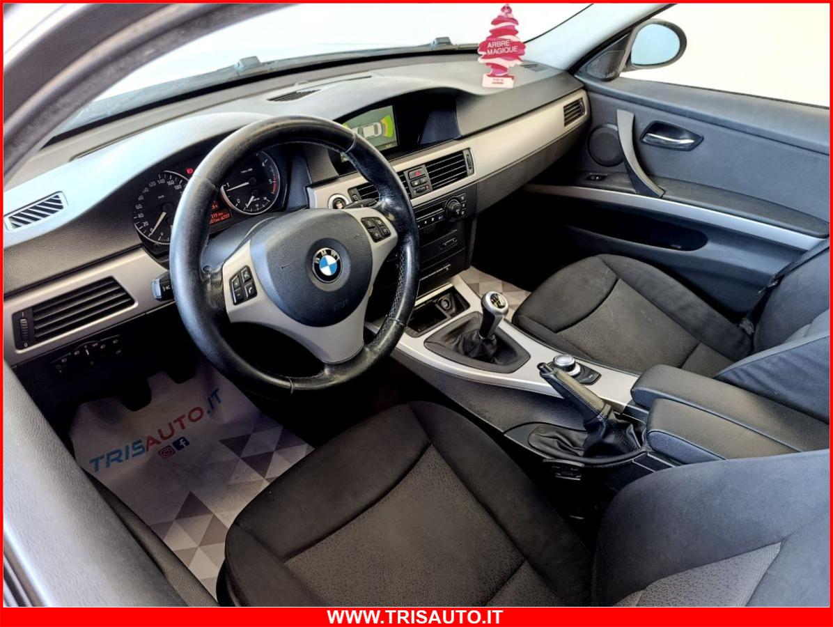 BMW 320d Attiva COMMERCIANTI (TETTUCCIO APRIBILE)