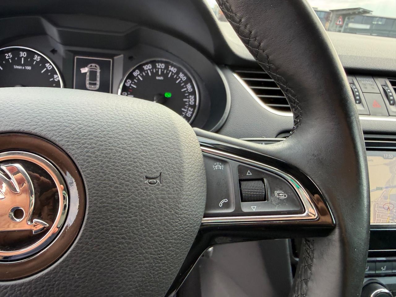 Skoda Octavia 1.6 TDI CR 110 CV DSG Wagon Style