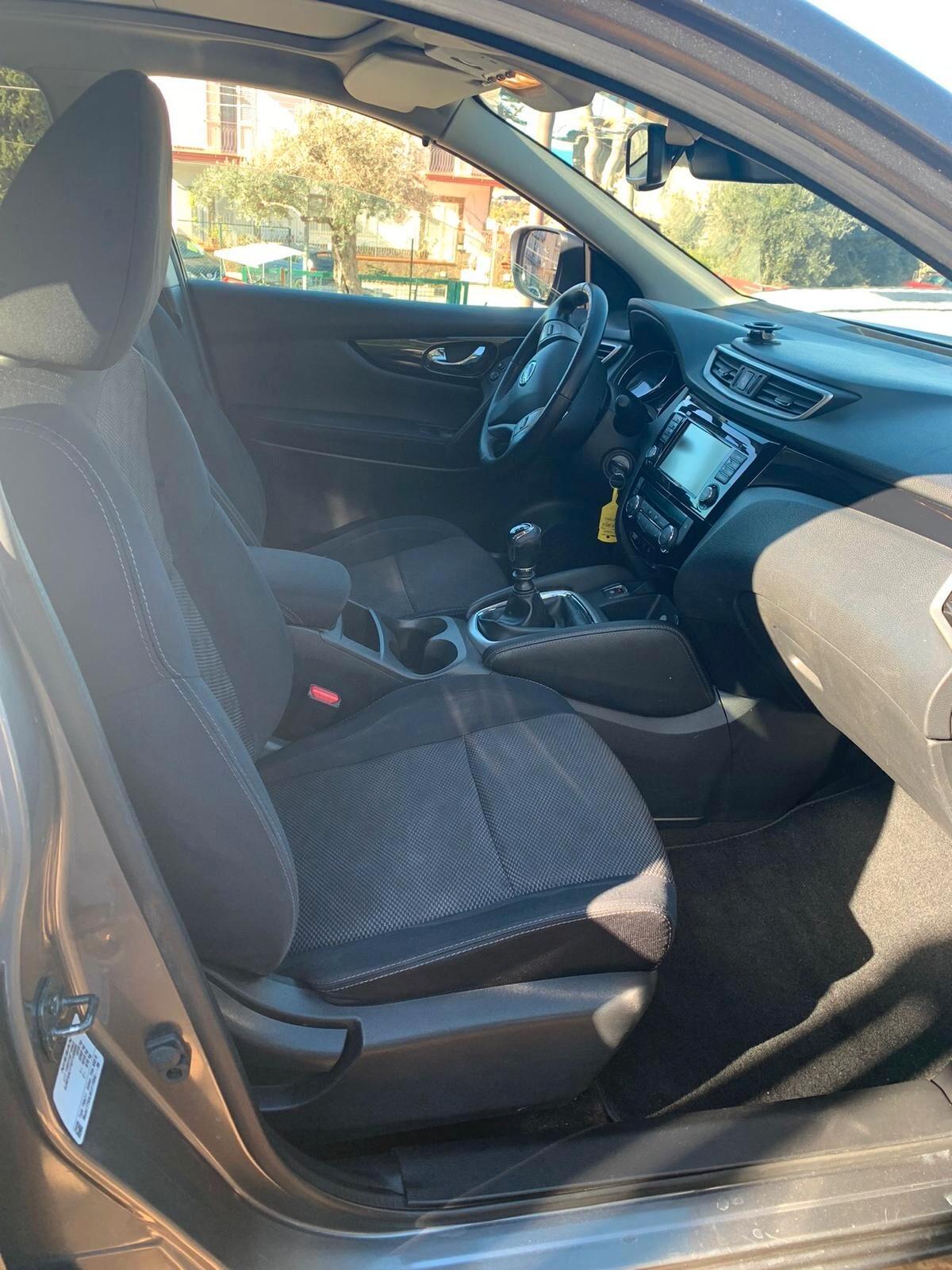 Nissan Qashqai 1.5 dCi Acenta Premium