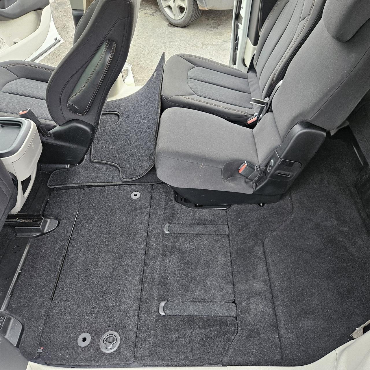 Chrysler Pacifica Turing Limited