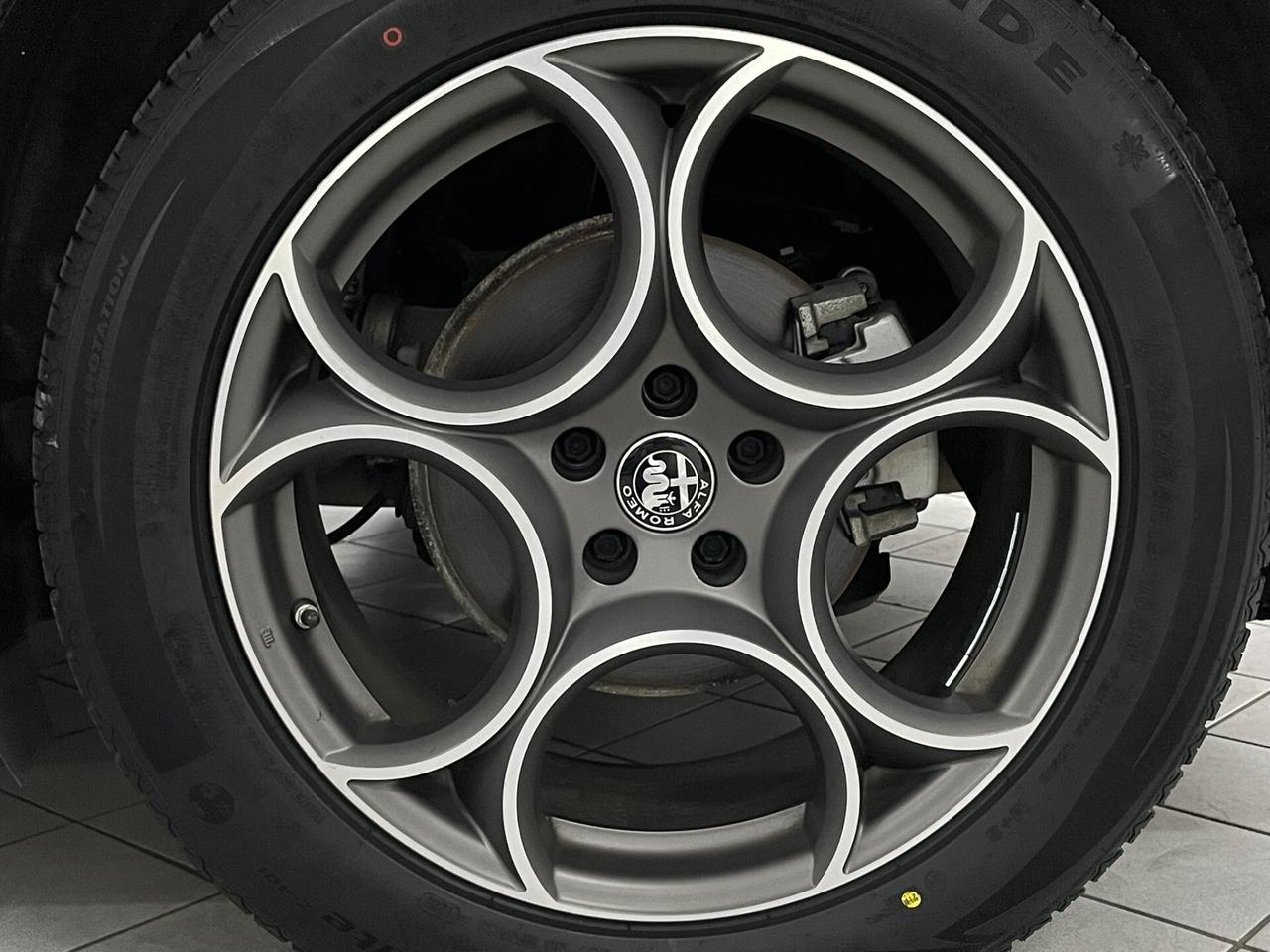Alfa Romeo Stelvio 2.2 TD SPRINT GOMME NUOVE TAGLIANDATA RETROCAMERA