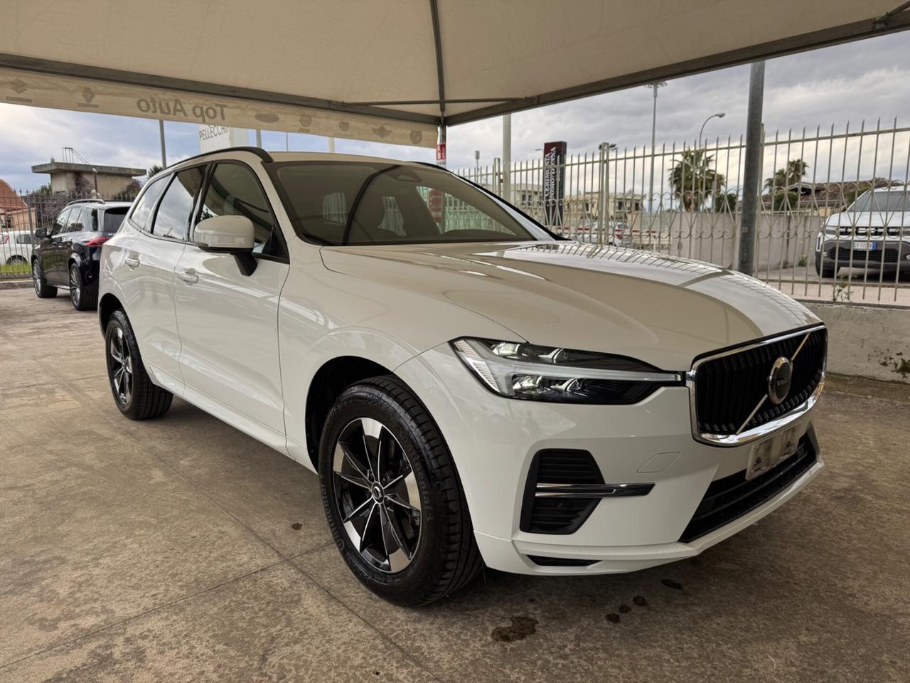 VOLVO XC60 B4 AWD MILD HYBRID MOMENTUM - 2021