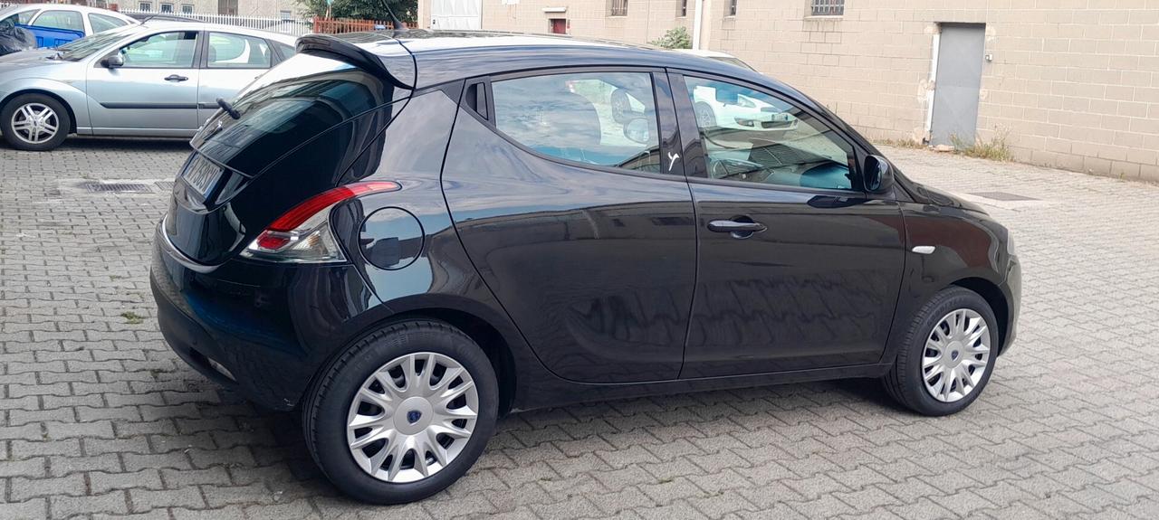 Lancia Ypsilon 1.2 Gold Euro6b NeopatentatiOK