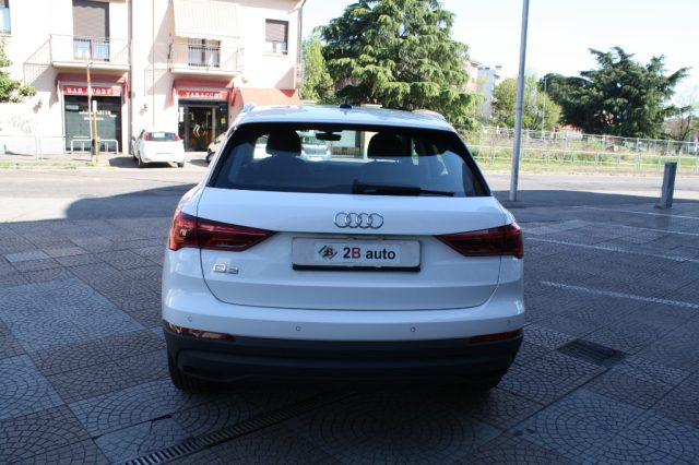 AUDI Q3 35 TDI S tronic Business
