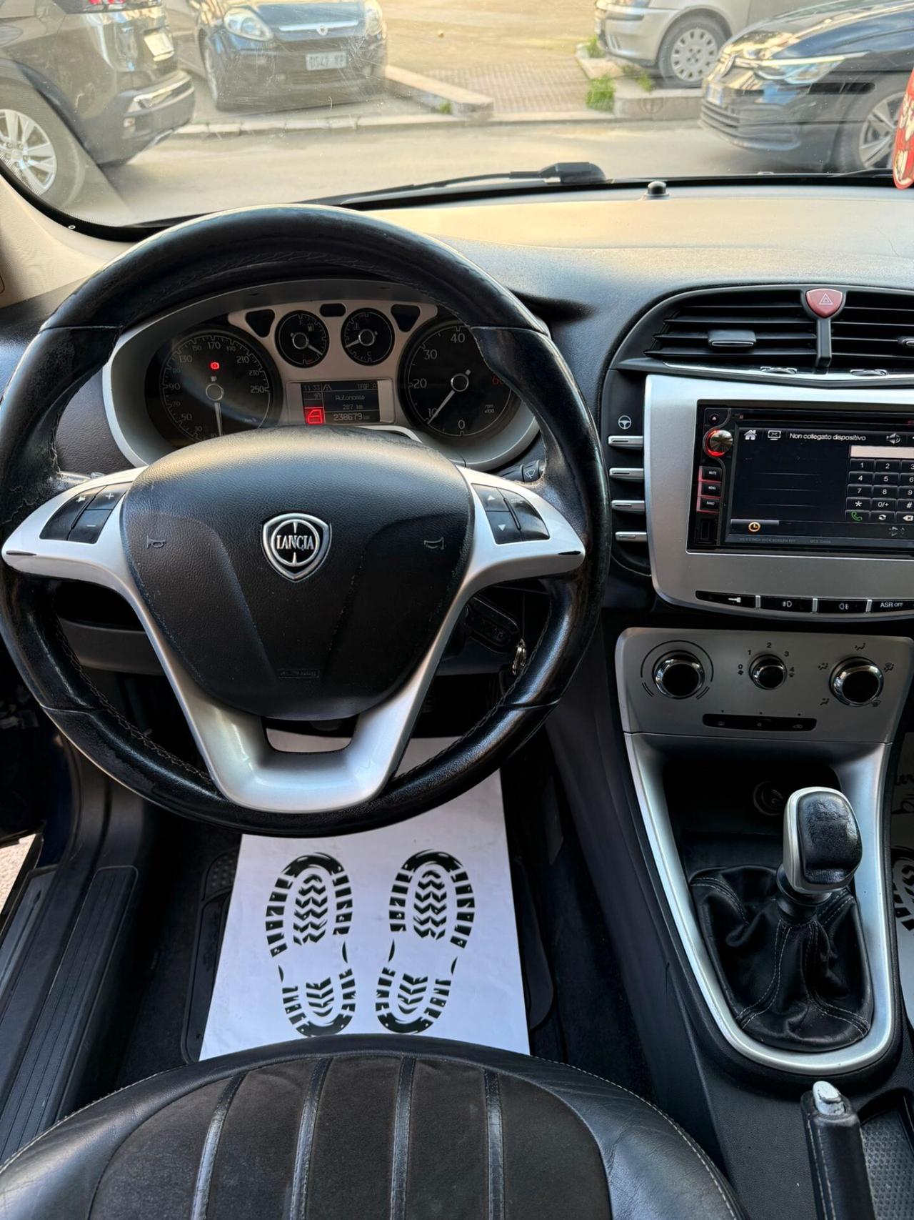 Lancia Delta 1.6 MJT DPF Platino