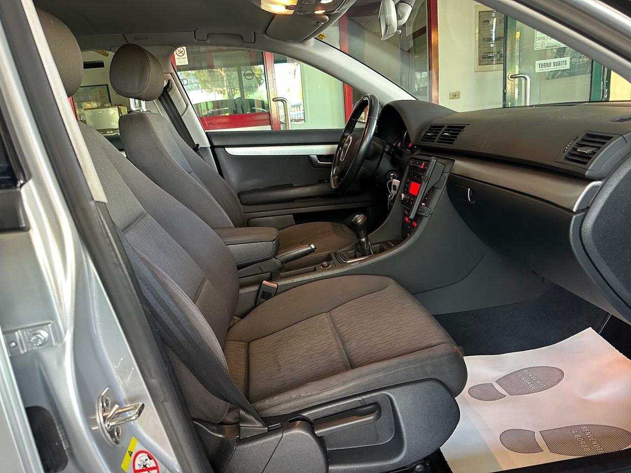 Audi A4 2.0 16V TDI S Line