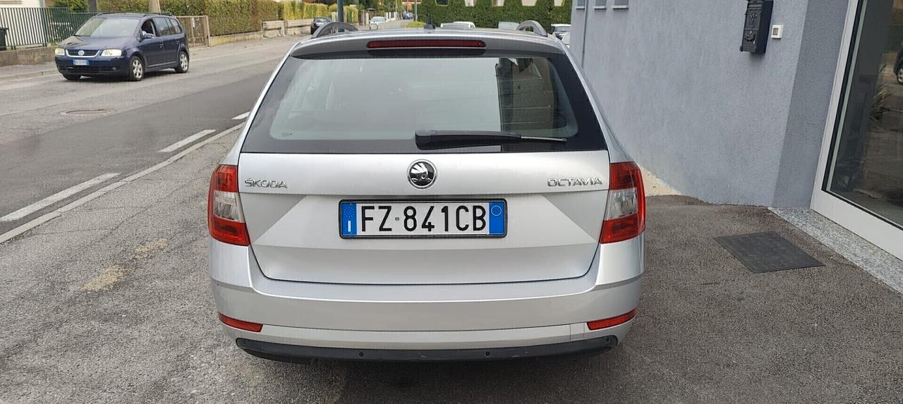 Skoda Octavia 1.5 DSG Wagon Ambition G-Tec