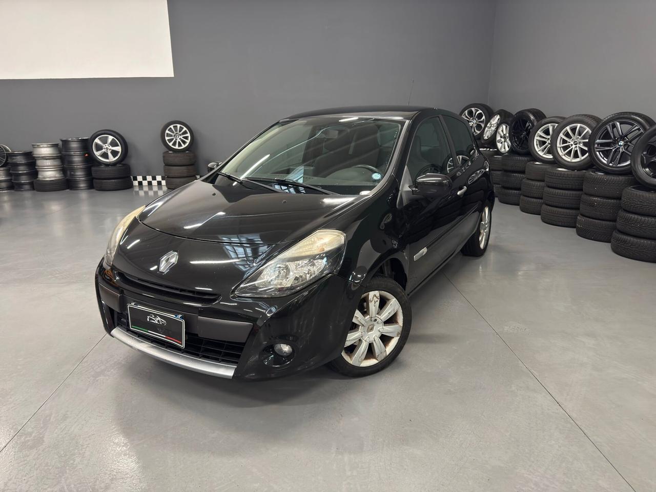 Renault Clio 1.2 16V 3 porte Luxe