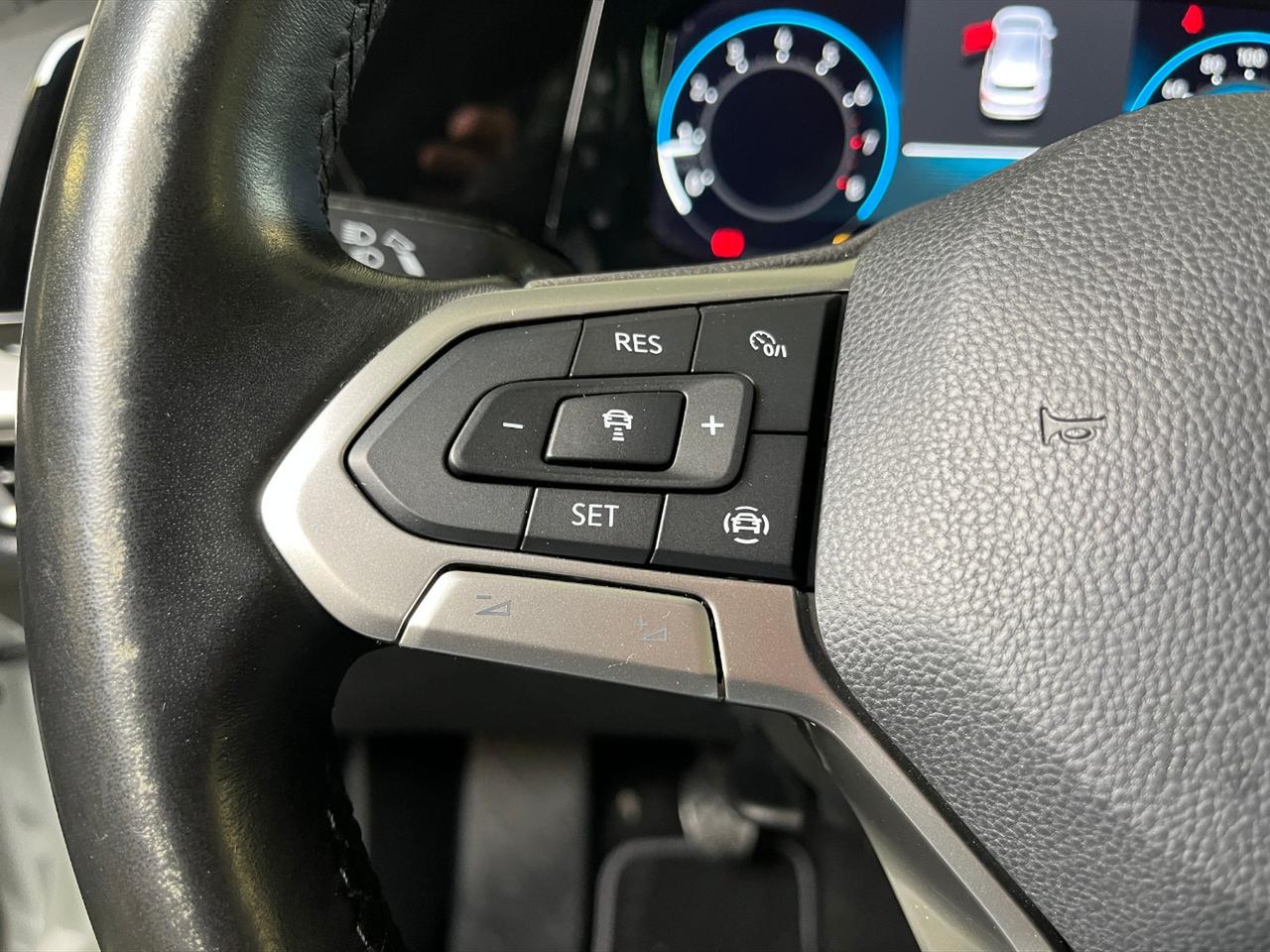 Volkswagen Golf 1.5 tsi evo life 130cv