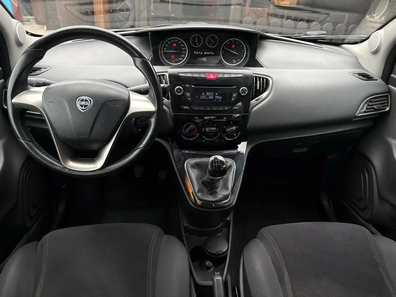 Lancia Ypsilon 1.2 69 CV 5 porte GPL Ecochic Platinum