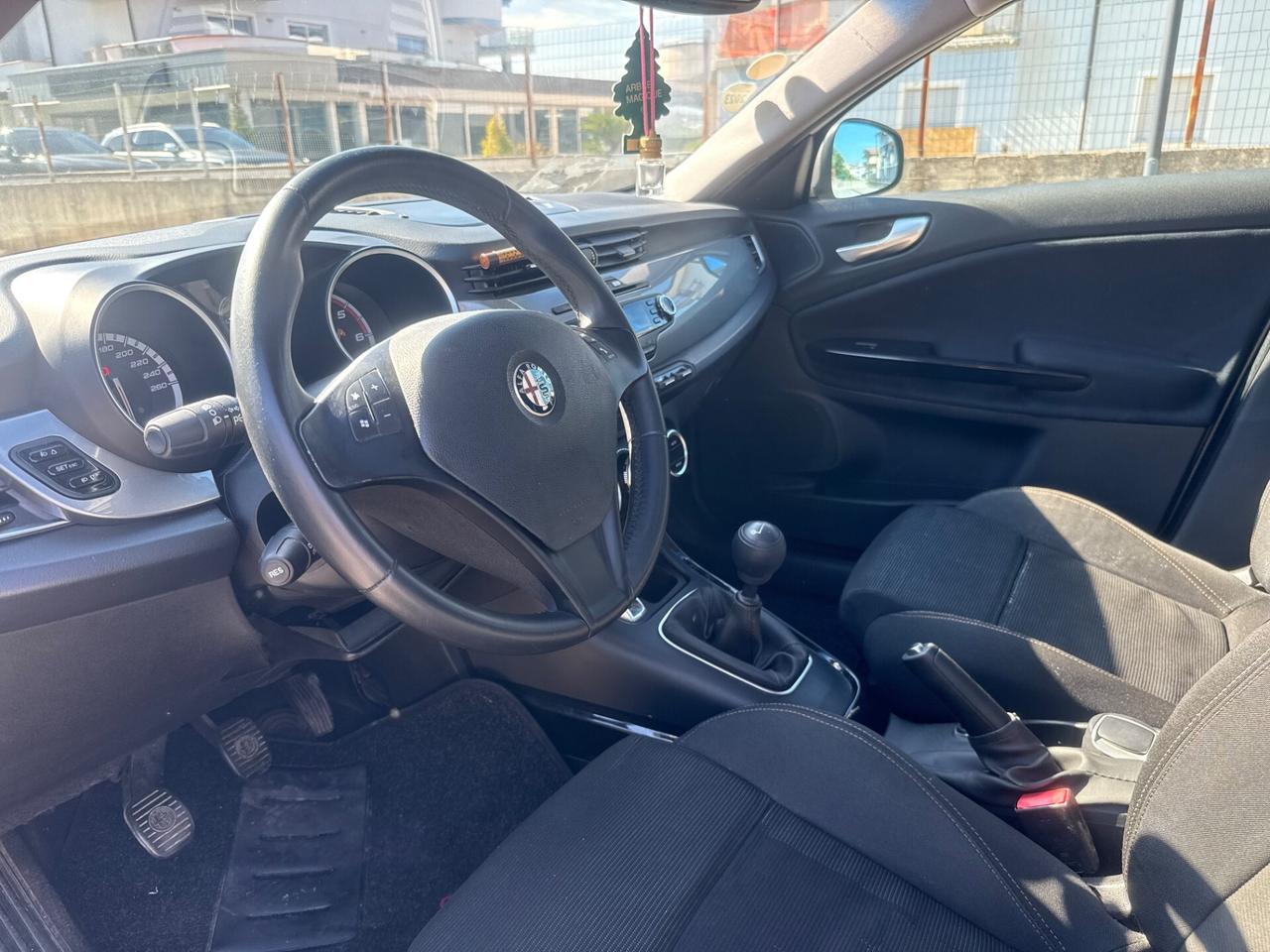 Alfa Romeo Giulietta 1.6 JTDm-2 105 CV Exclusive