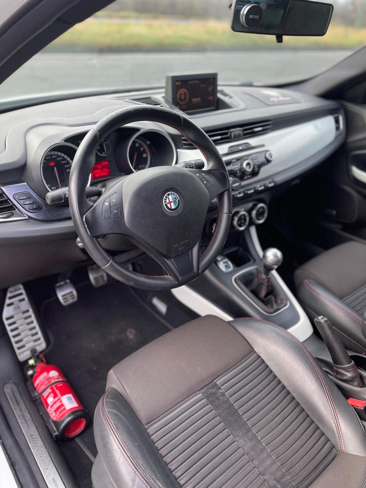 Alfa Romeo Giulietta 1750 TBi Quadrifoglio Verde