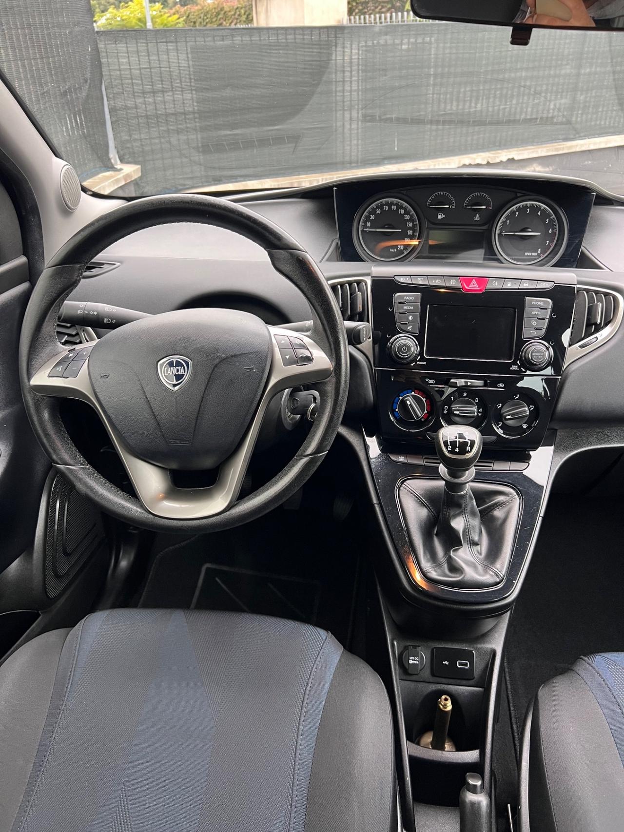 Lancia Ypsilon 1.2 69 CV 5 porte GPL Ecochic NEOPATENTATI