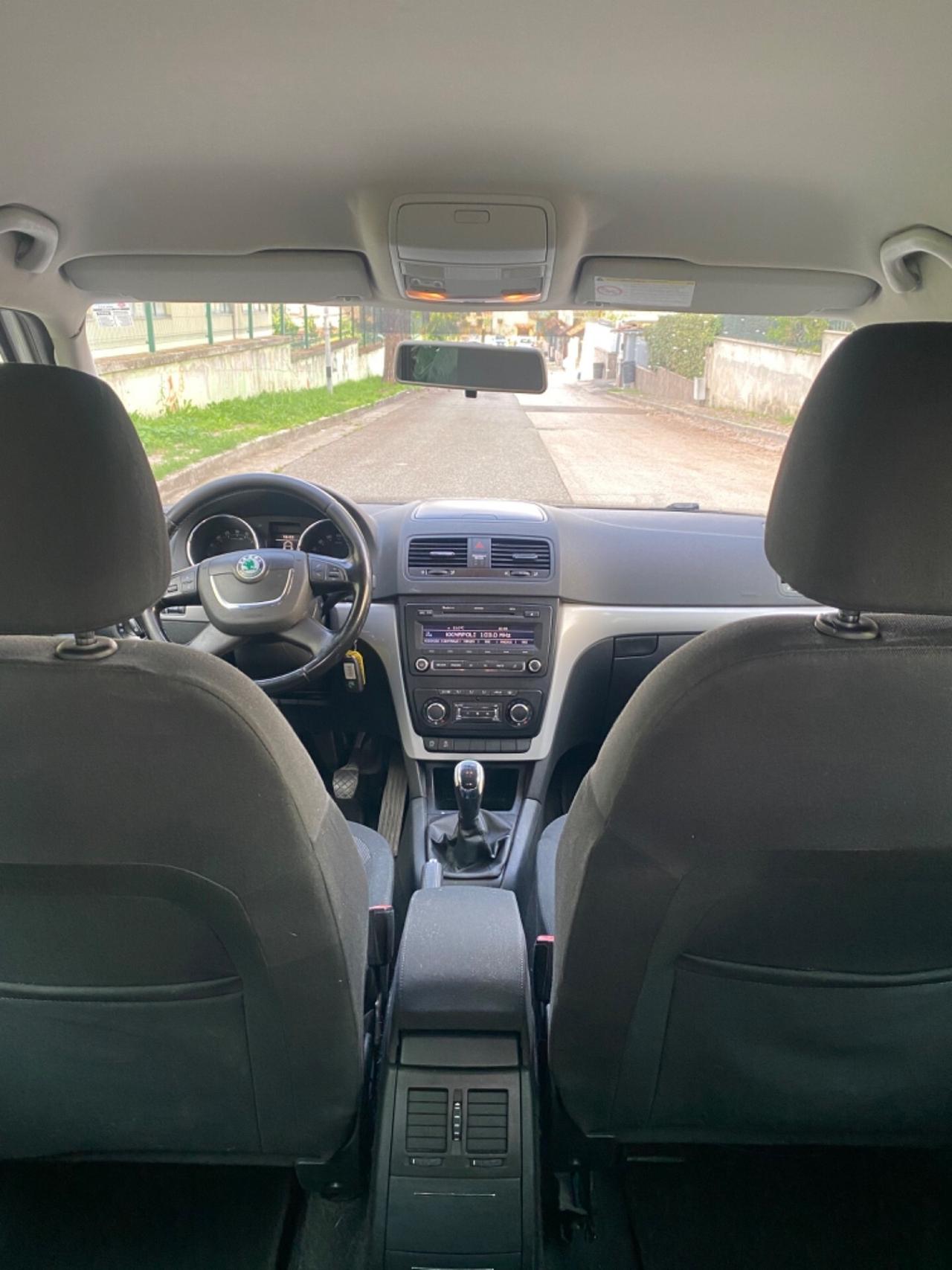 Skoda Yeti 1.6 TDI 2011 Full Optional TAGLIANDATA