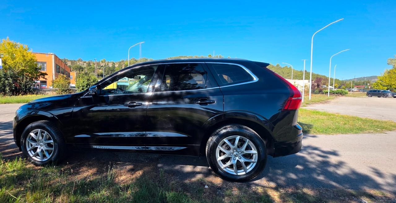 Volvo XC 60 B4 Momentum Pro