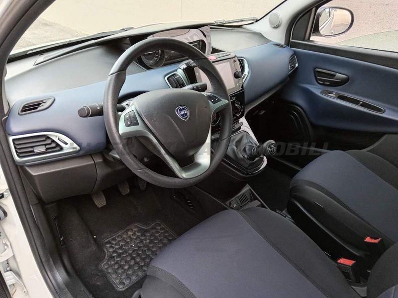Lancia Ypsilon Ypsilon 1.0 firefly hybrid Platino s&s 70cv