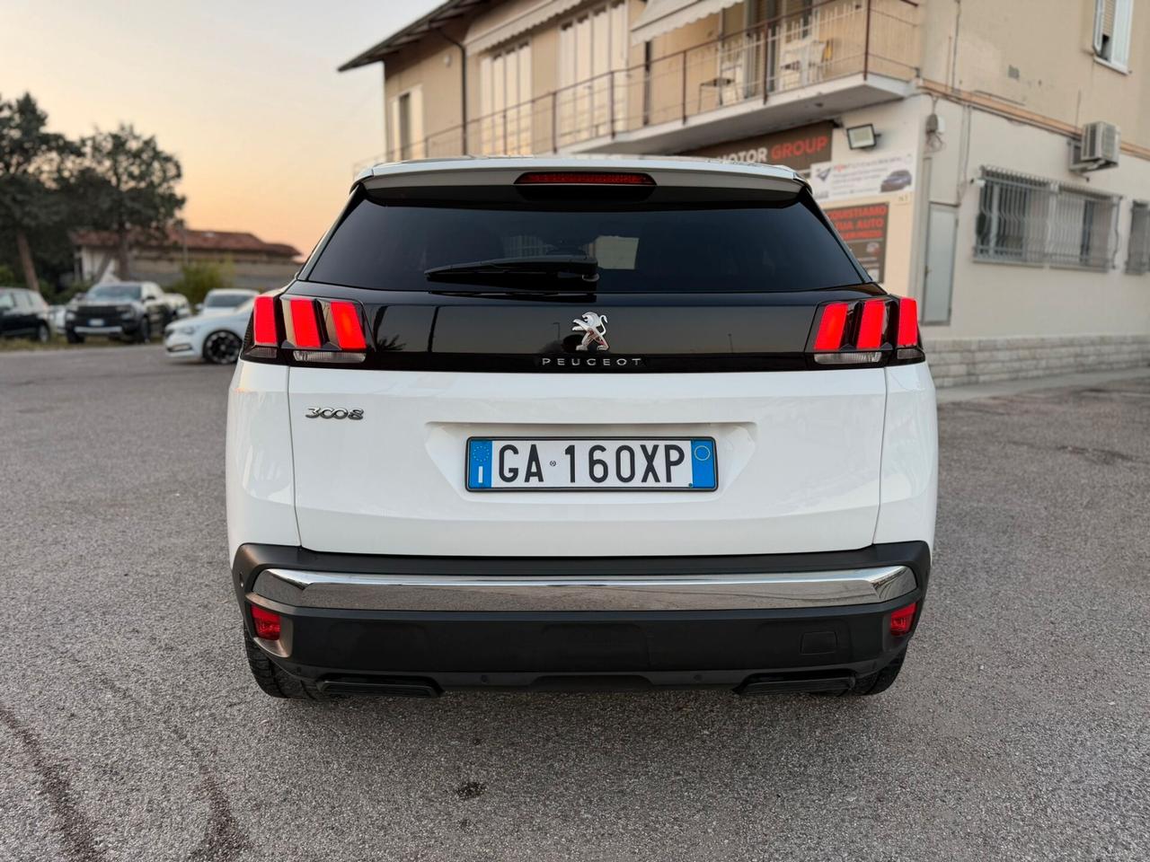 Peugeot 3008 BlueHDi 130 S&S Allure
