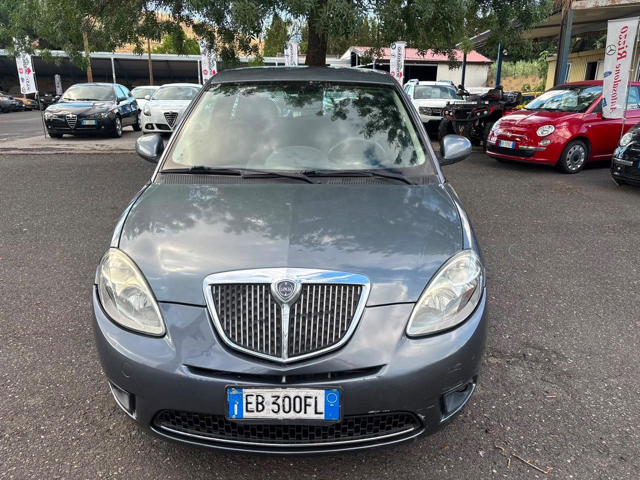 Lancia Ypsilon 1.3 MJT 75 CV Argento
