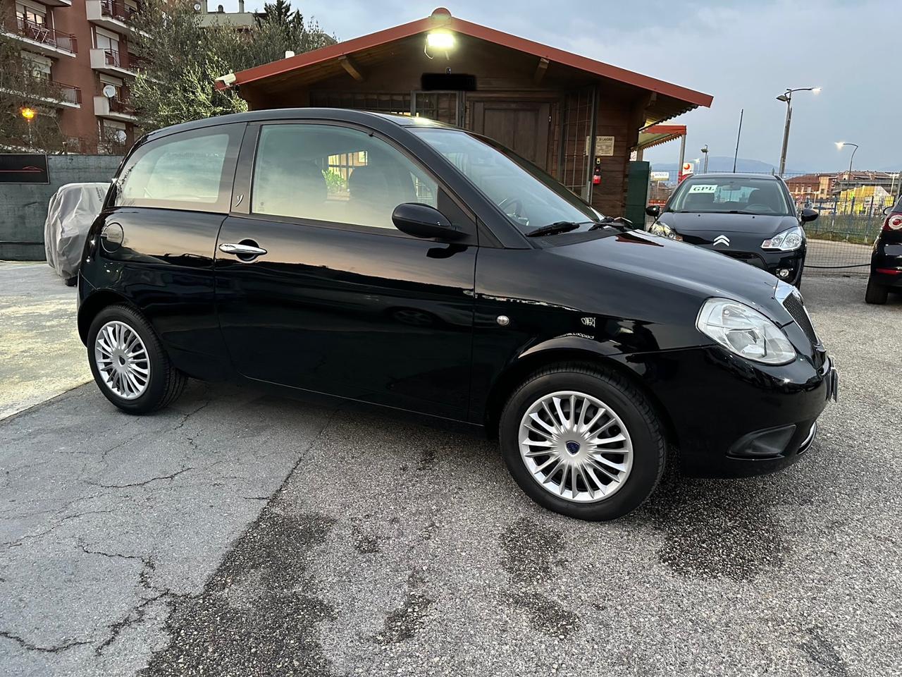 Lancia Ypsilon y 2008