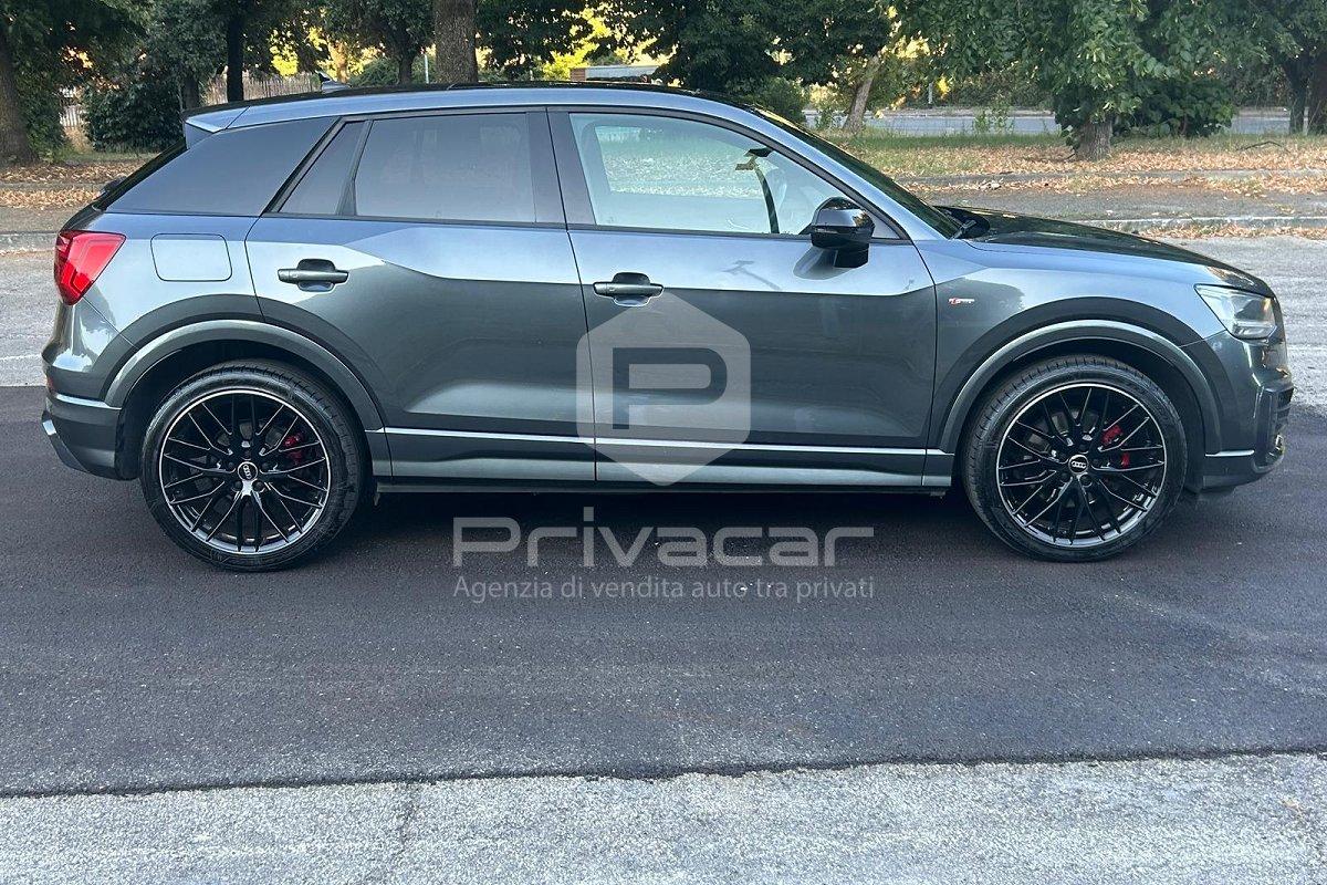 AUDI Q2 40 TFSI quattro S tronic Business