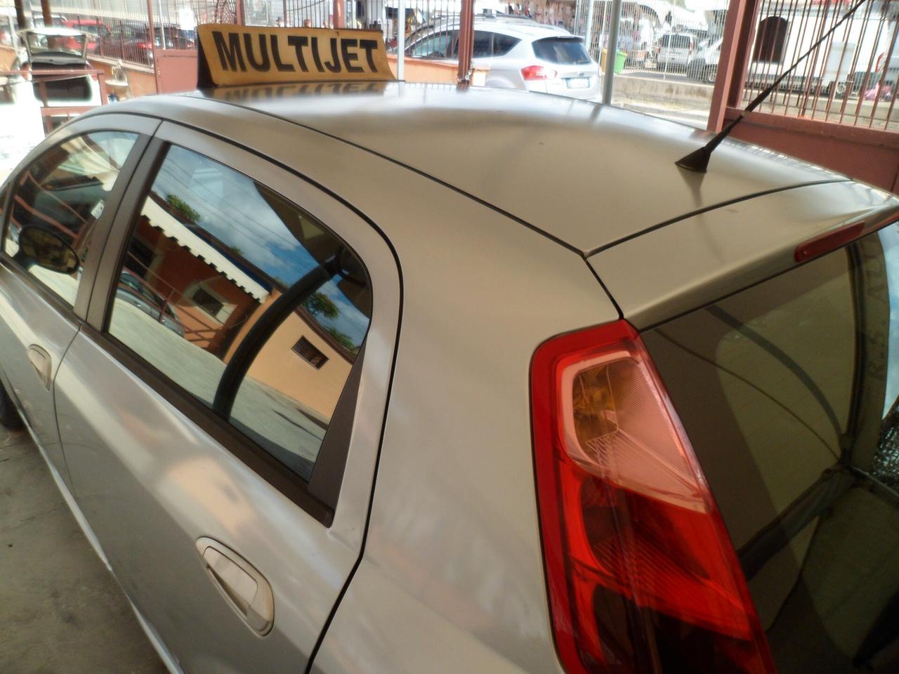 FIAT Grande Punto 1.3mlt 75cv 5p ful optional 06