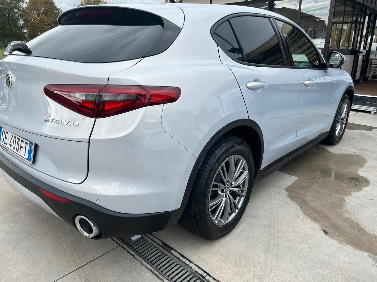 Alfa Romeo Stelvio 2.2 Turbodiesel 160 CV AT8 RWD Business