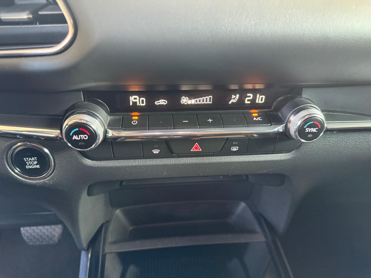 Mazda CX-30 2.0L Skyactiv-G M Hybrid AWD Exceed