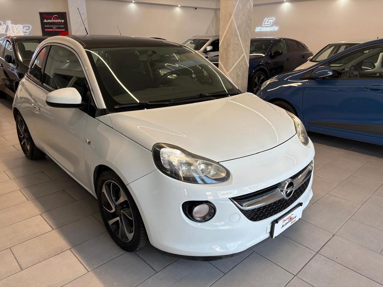 Opel Adam 1.2 70 CV Glam