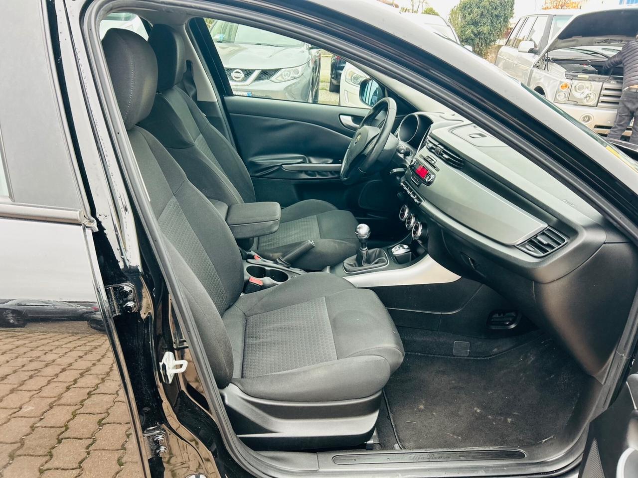 Alfa Romeo Giulietta 1.6 JTDm-2 105 CV Exclusive