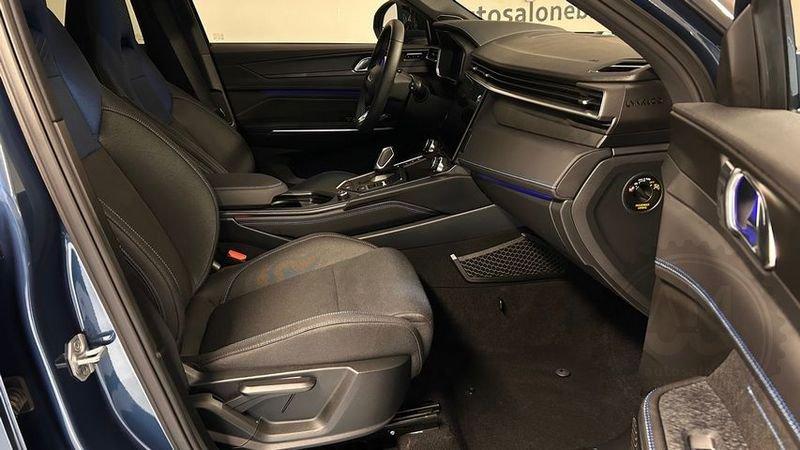 Lynk & Co 01 01 PHEV