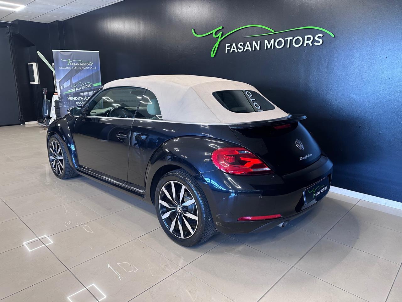 Volkswagen Maggiolino Cabrio 1.6 tdi Design 105cv dsg