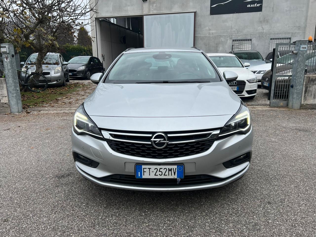 Opel Astra 1.6 CDTi 136CV aut. Sports Tourer Innovation