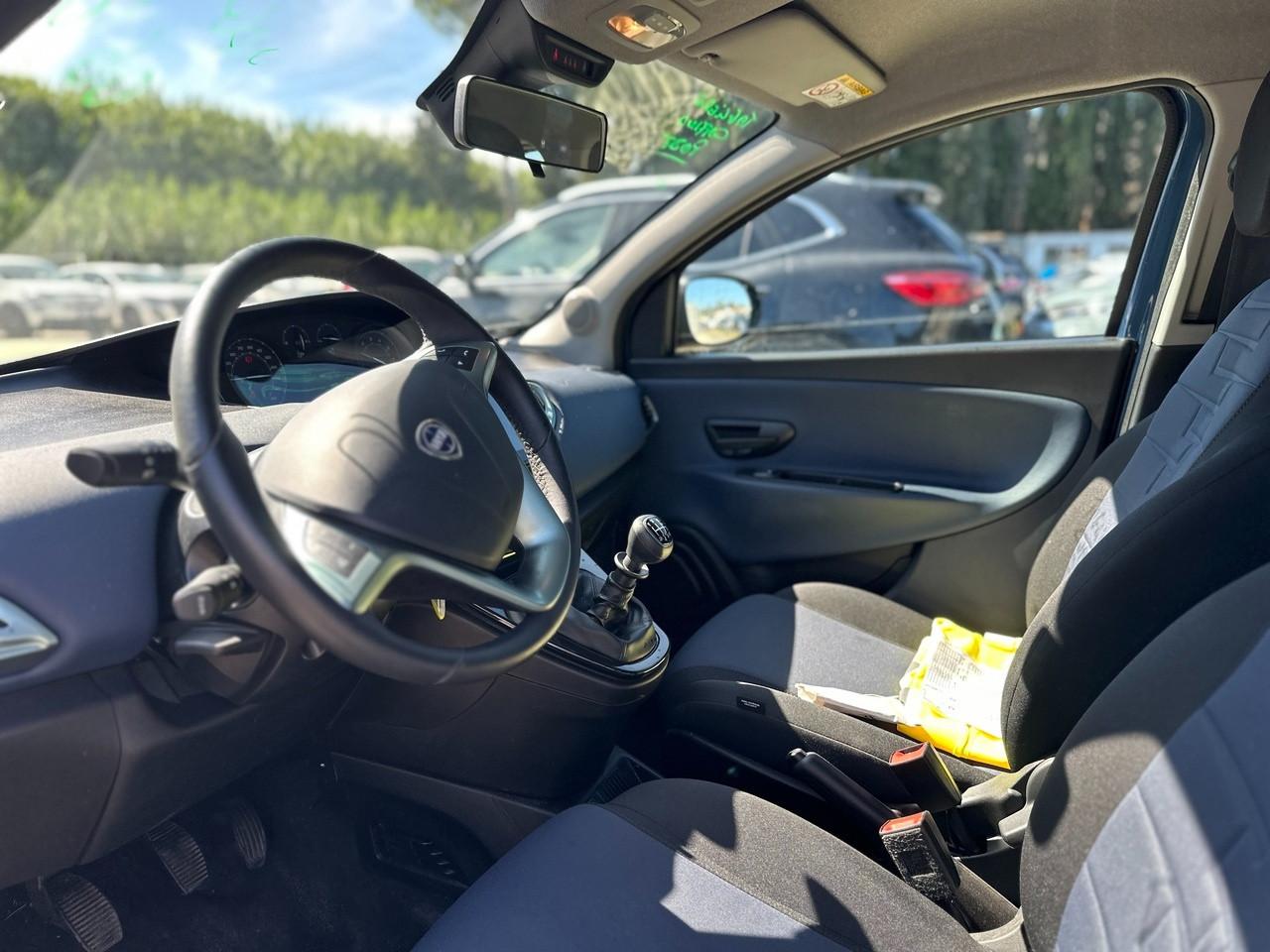 LANCIA Ypsilon III 2021 - Ypsilon 1.0 firefly hybrid Platino s&s 70cv