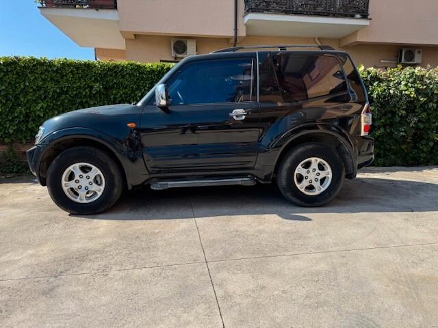 Mitsubishi Pajero 3.2 16V DI-D 3p. GLX